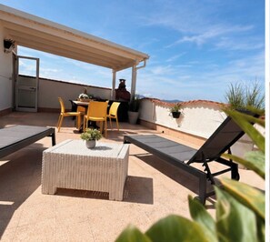 Outdoor dining - Anna's House. (Balestrate)