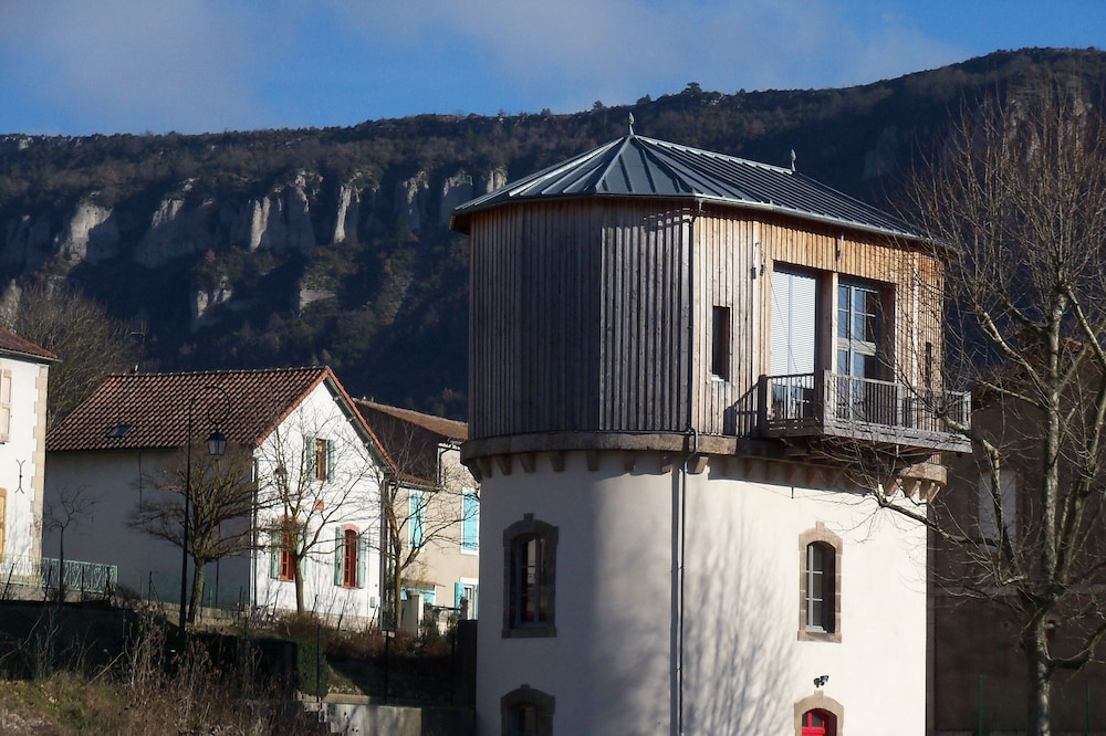 former station water tower converted into unusual holiday