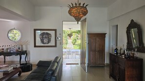 Interior - Chic Room in a beautiful 1930s Art Deco property (Petit Bourg)