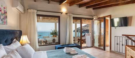 5 bedrooms, iron/ironing board, travel cot, free WiFi