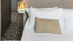 1 chambre, fer et planche à repasser, literie fournie
