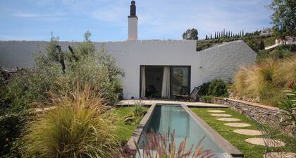 El Morusco, huge views, perfect mountain walks, beaches & exploring Andalusia