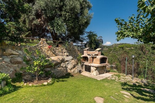 Eco-friendly house, nature, sea, wifi, air conditioning, garden, parking