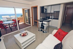 Interior - Beachfront Holiday Apartment, Only 50 Meters From The Beach, Free unlimitedWIFI* (Costa Calma)