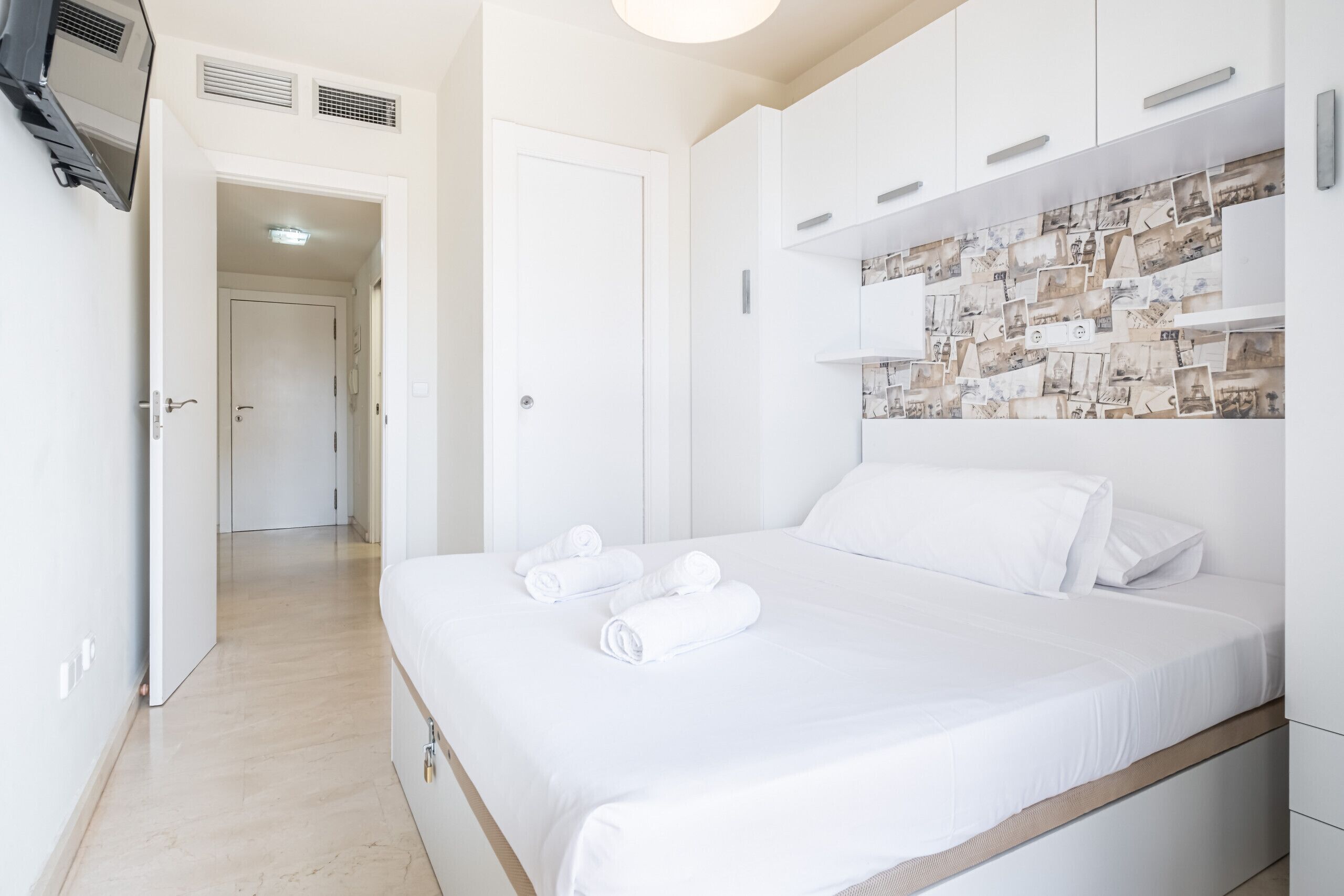 2 chambres, fer et planche à repasser, Wi-Fi gratuit, draps fournis