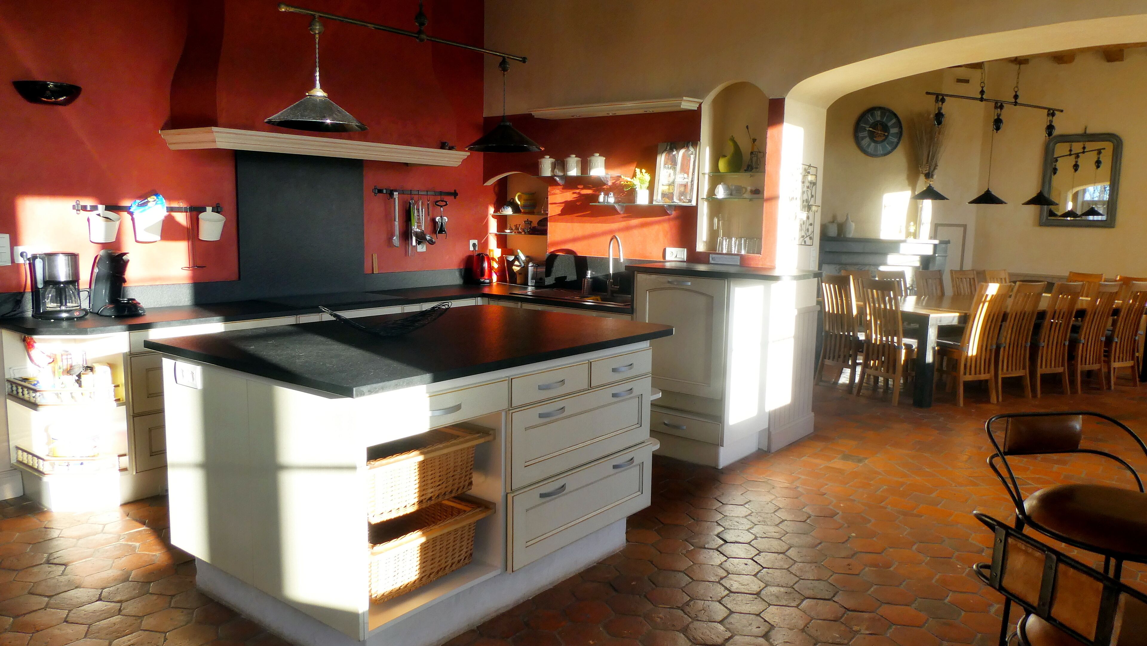 Château de Montboulon cottage with swimming pool