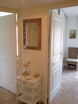 Unclassified image, 4 of 23, button - Very nice apartment near conditioning creeks, beaches and downtown (Cavalaire-sur-Mer)