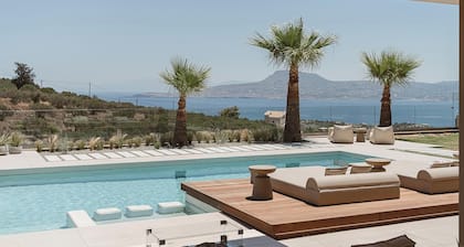 Villa Niolos I, Elegant Villa with Souda Bay Views by etouri