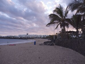 Accommodatie ligt op het strand, strandlakens
