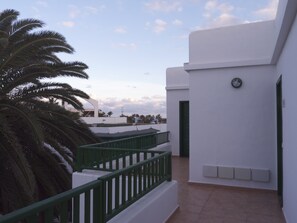 Property grounds - Thomas Beach House Costa Teguise (Costa Teguise)
