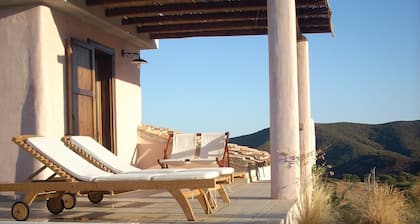 Villa avec jardin et piscine, idéal pour des vacances reposantes