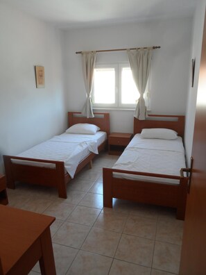 2 Schlafzimmer, Zimmersafe, Bügeleisen/Bügelbrett, kostenloses WLAN