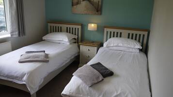 4 chambres, fer et planche à repasser, lit parapluie, Wi-Fi gratuit