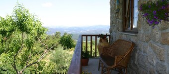 Tipical Country Side house whith nice landscapes and pool