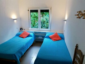 2 bedrooms, iron/ironing board, travel crib, internet - Apartment with dream view in Cala en Porter (Self check-in/out) (Cala 'n Porter)