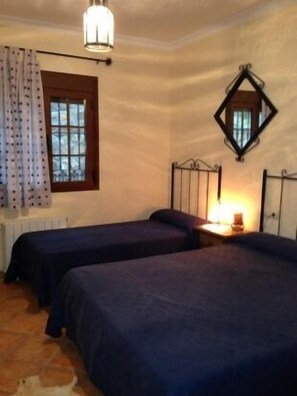 3 chambres, fer et planche Ă repasser, lit parapluie, Wi-Fi gratuit
