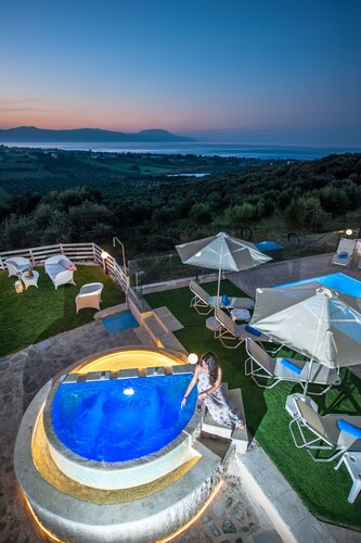 Nereid Villa, with Heated Pool & Heated SpaWhirlpool, BBQ, Impeccable SeaViews