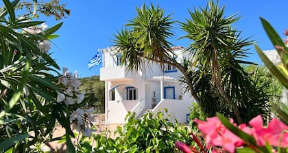 ☀️Villa Iannis ❤️ Almyrida - Only 350m From the Sea☀️Rent a car is not necessary.