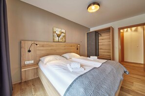 3 chambres, lit parapluie, Wi-Fi gratuit, draps fournis