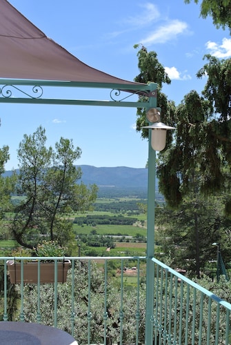 Hervorragende Villa in der Provence Atemberaubende Aussicht Jaccuzi Pool von Mai bis Oktober beheizt