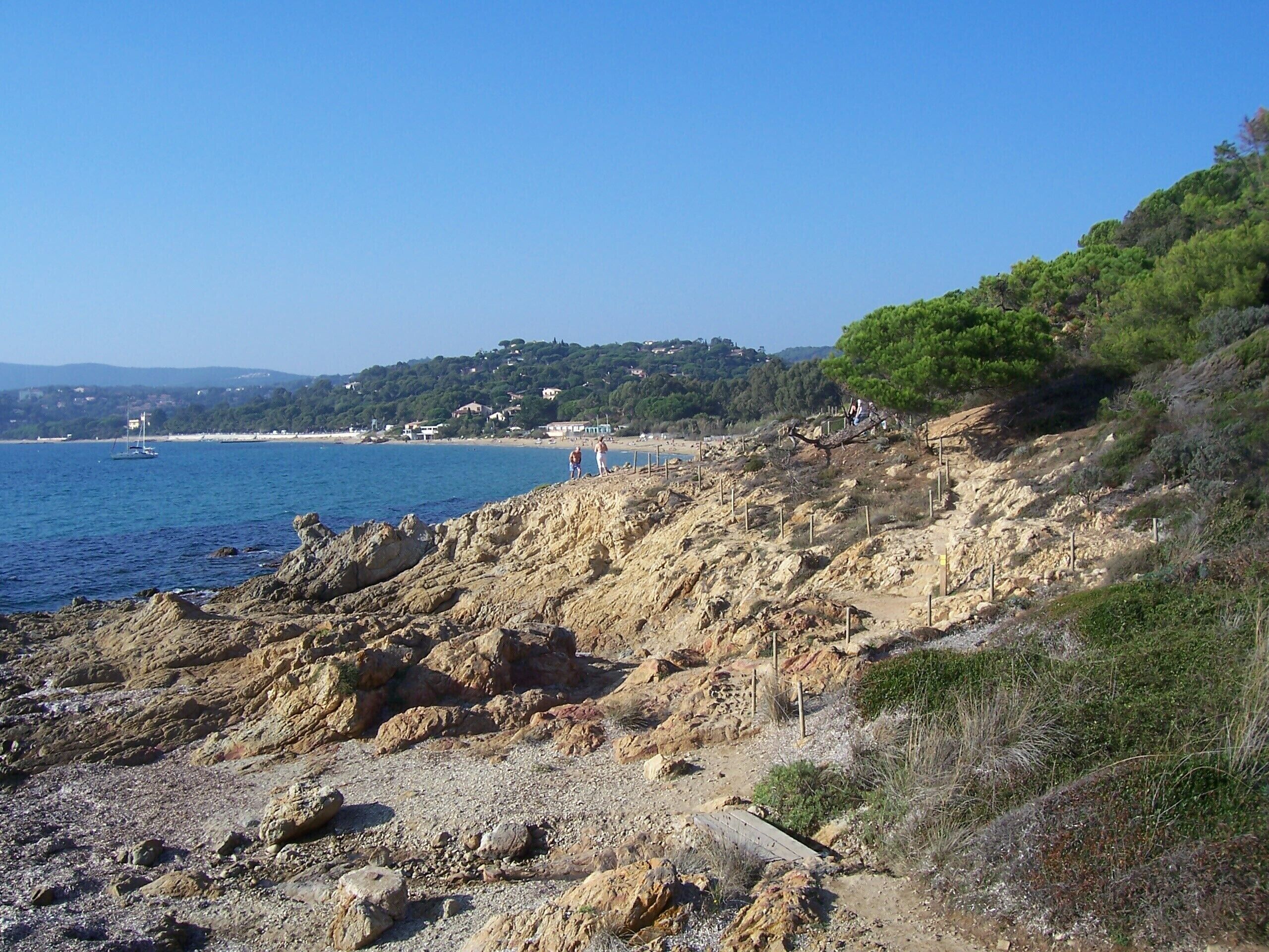 Beach nearby, beach towels