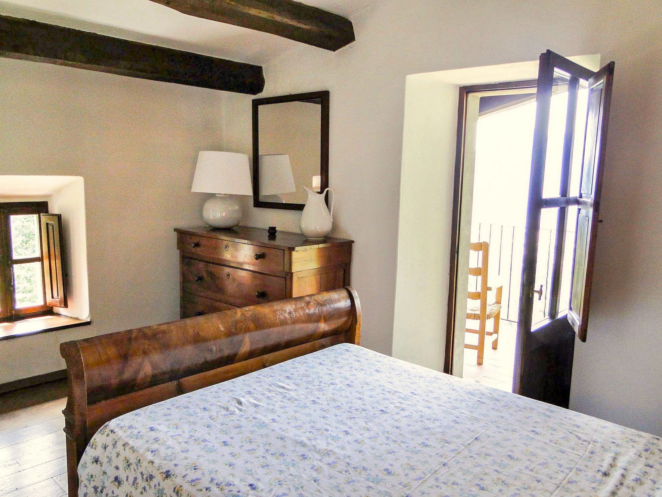 4 bedrooms, free WiFi, bed sheets