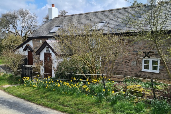 Upper Castlewright Cottage, former drovers' inn on Kerry Ridgeway