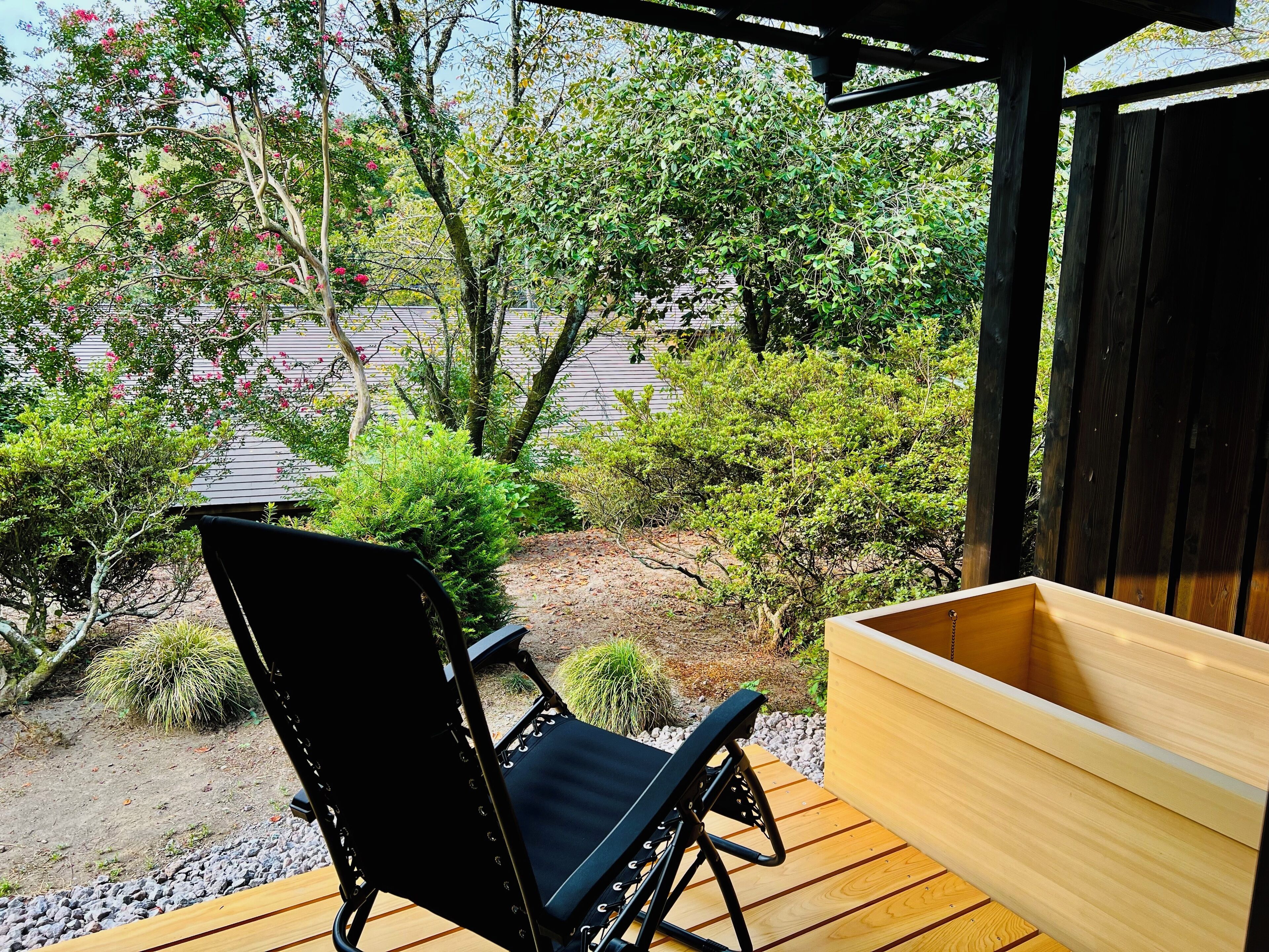 家庭房, 私人浴室 | 浴室 | 独立的浴缸和淋浴、深泡浴缸、免费洗浴用品、吹风机