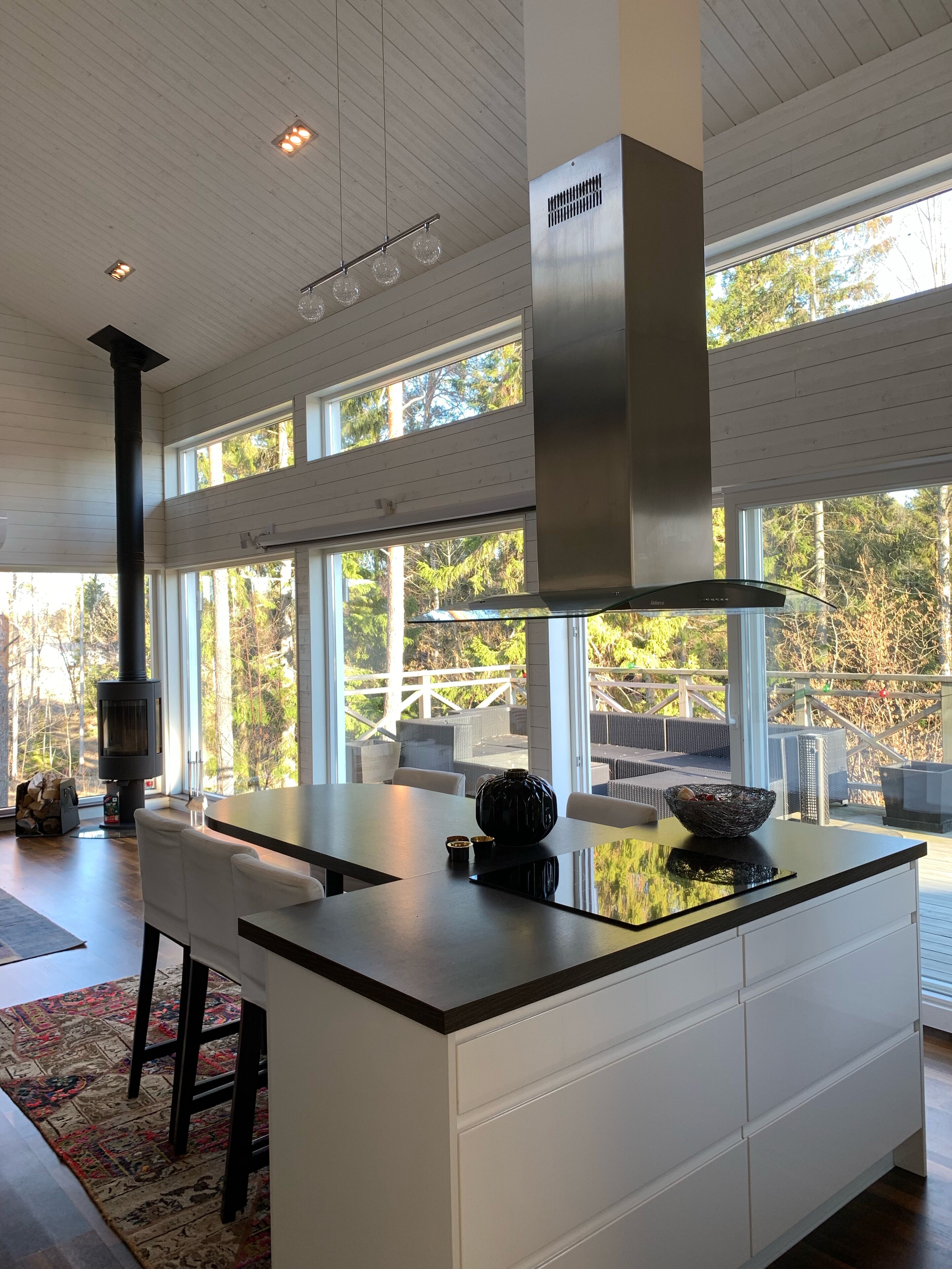 Kitchen island