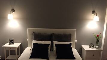 2 dormitorios, tabla de planchar con plancha, wifi y ropa de cama