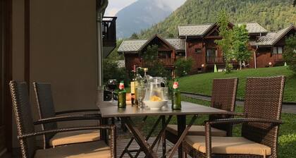 Homely ground floor 2 bedroom apartment with stunning views