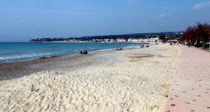Villa provenzal, a 5 minutos a pie de la playa, el jardín y la piscina privada