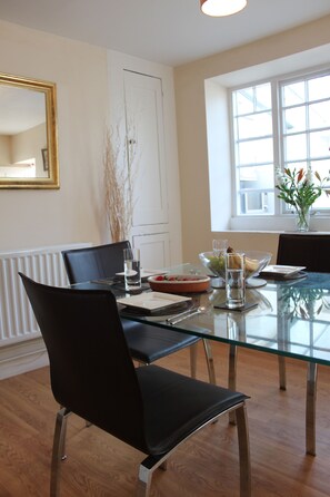 Dining Room on the Ground Floor, seating for 6.