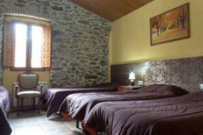 7 Schlafzimmer, Bügeleisen/Bügelbrett, WLAN, Bettwäsche