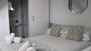 Unclassified image, 2 of 31, button - Fisherman's Cottage, fantastic Downalong location (Saint Ives)