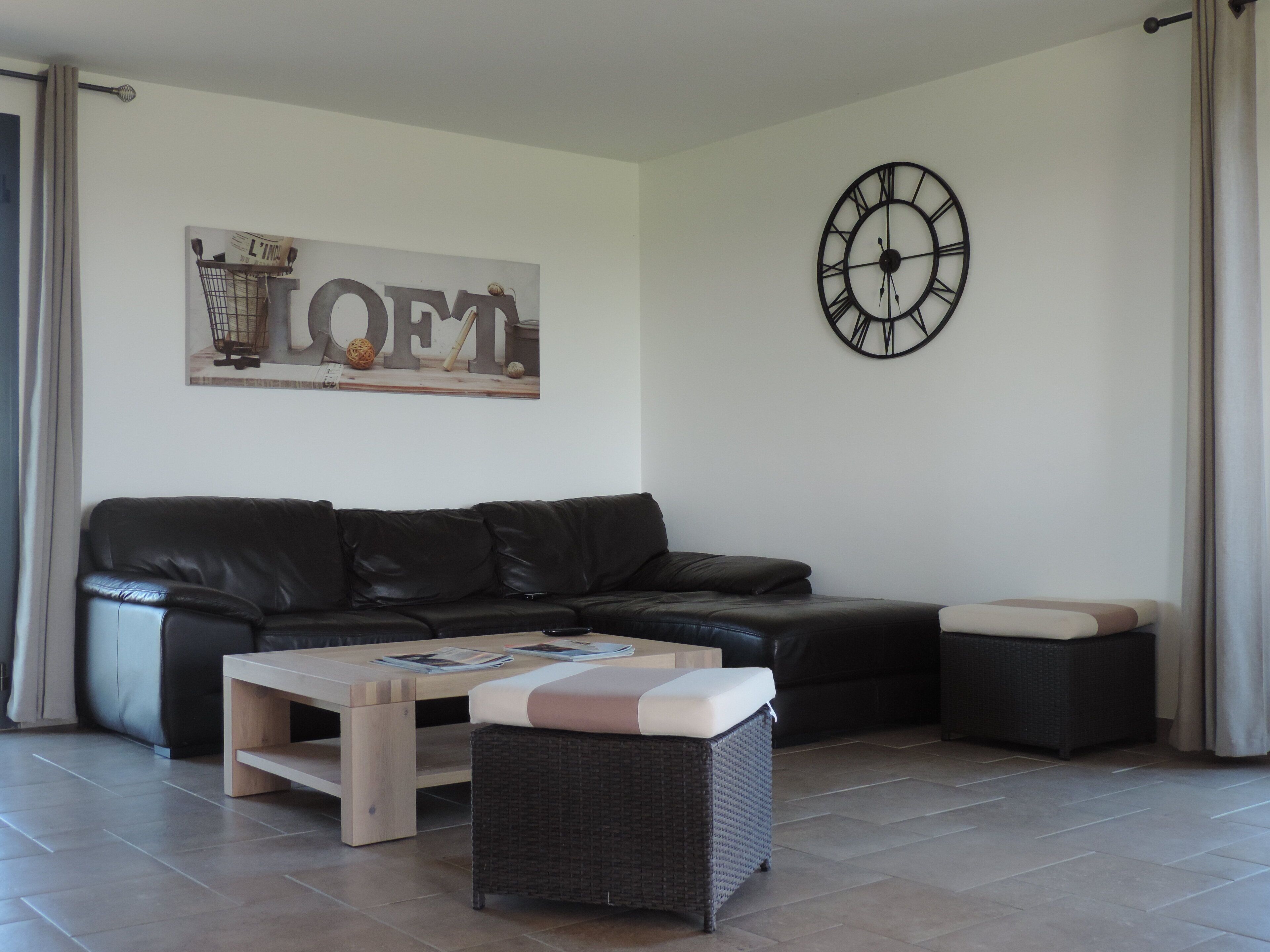 Maison avec jardin à la campagne