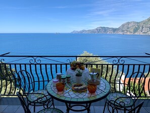 Outdoor dining - Casa Incanto - Seaview, Pool & Garden (Praiano)