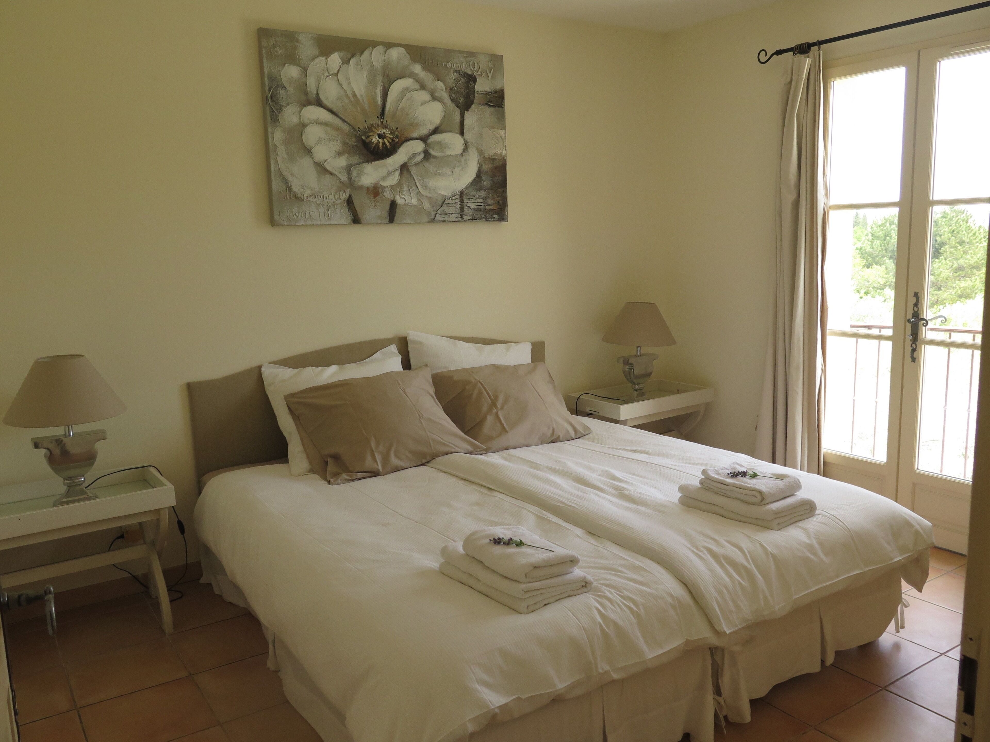 4 chambres, fer et planche à repasser, lit parapluie, Wi-Fi gratuit