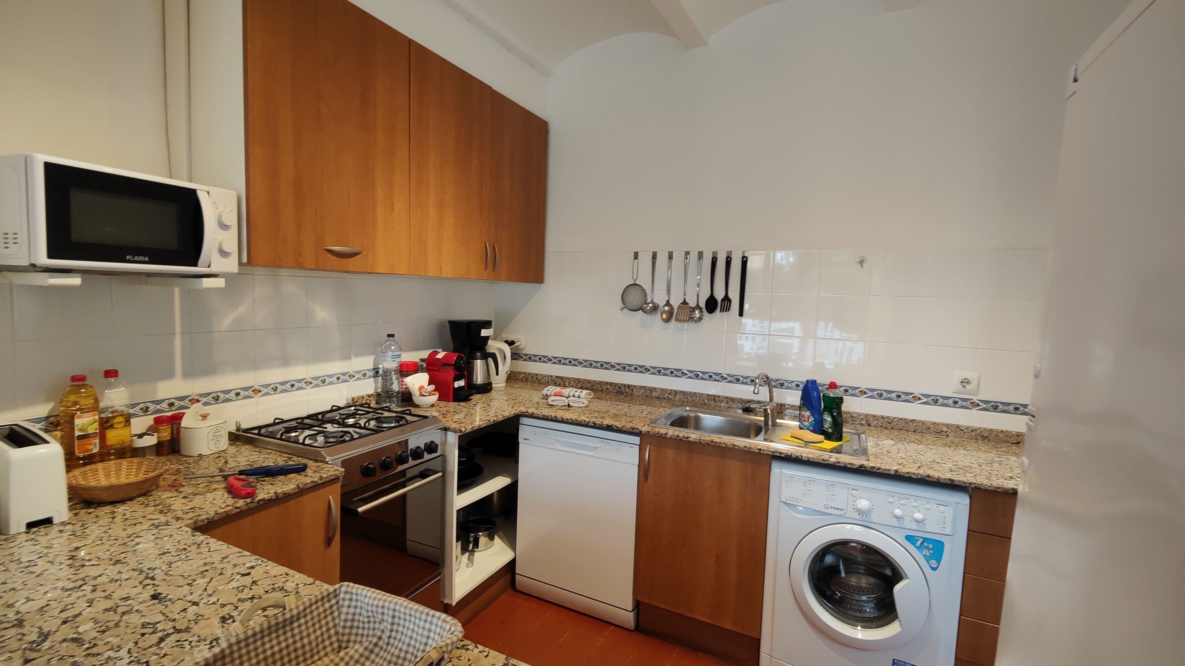 House with garden at 40 meters from the sand beach of la Fosca.