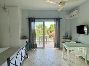 4 Schlafzimmer, Bügeleisen/Bügelbrett, WLAN, Bettwäsche