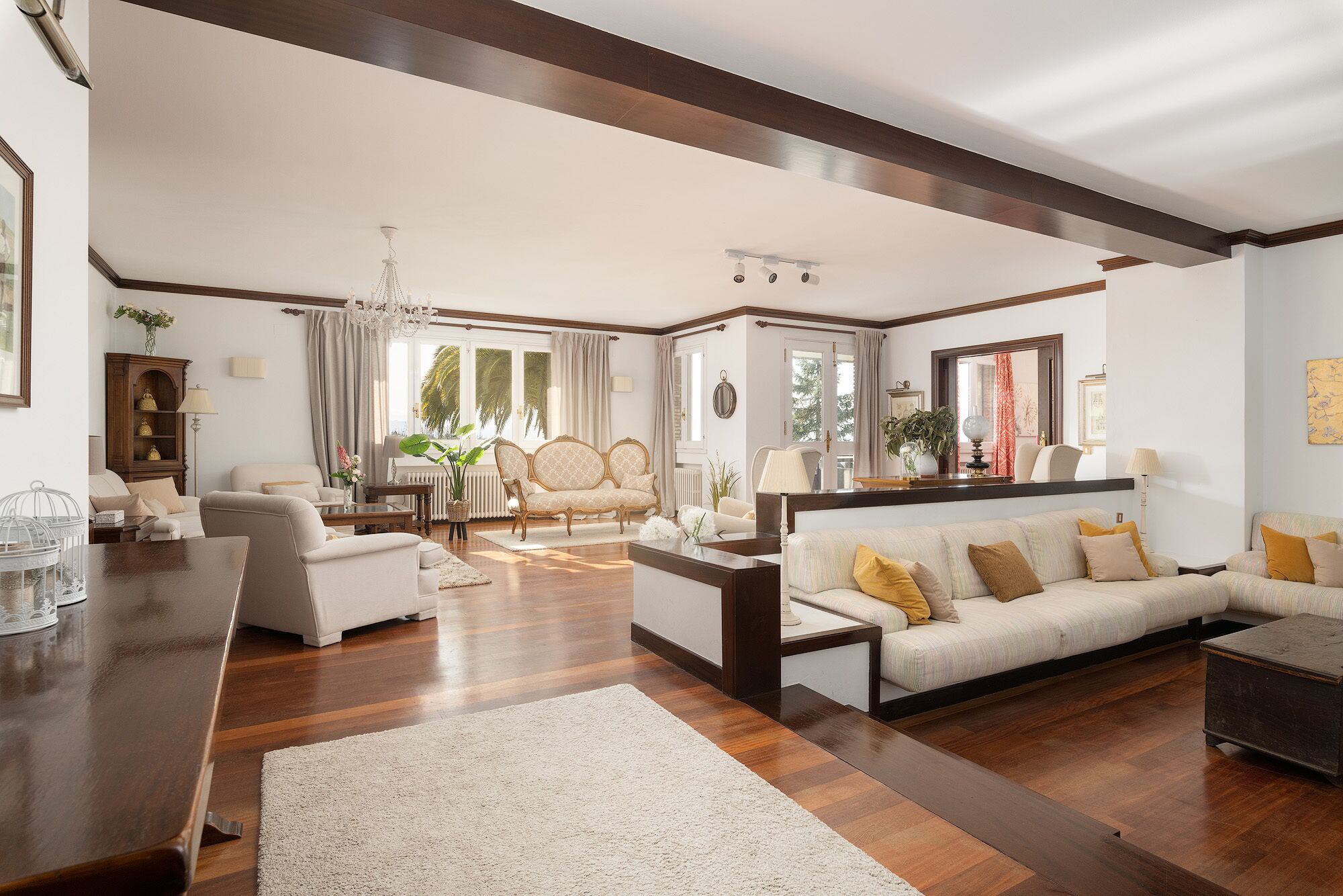 Elegant country house with pool. Between Oviedo and Gijón