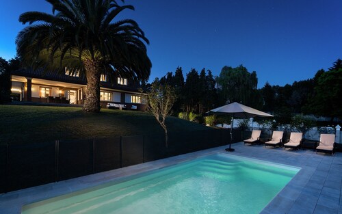 Elegant country house with pool. Between Oviedo and Gijón