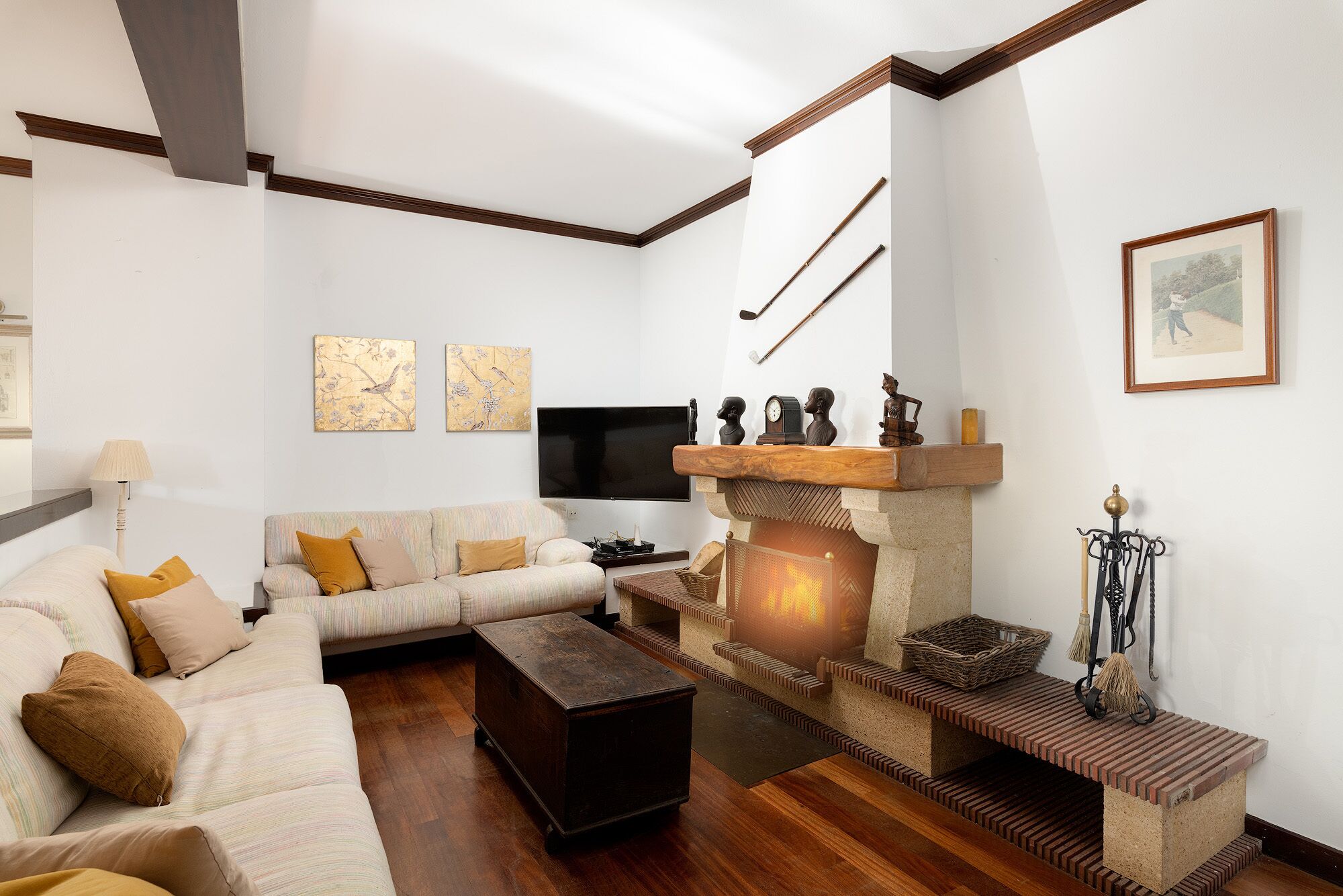 Elegant country house with pool. Between Oviedo and Gijón