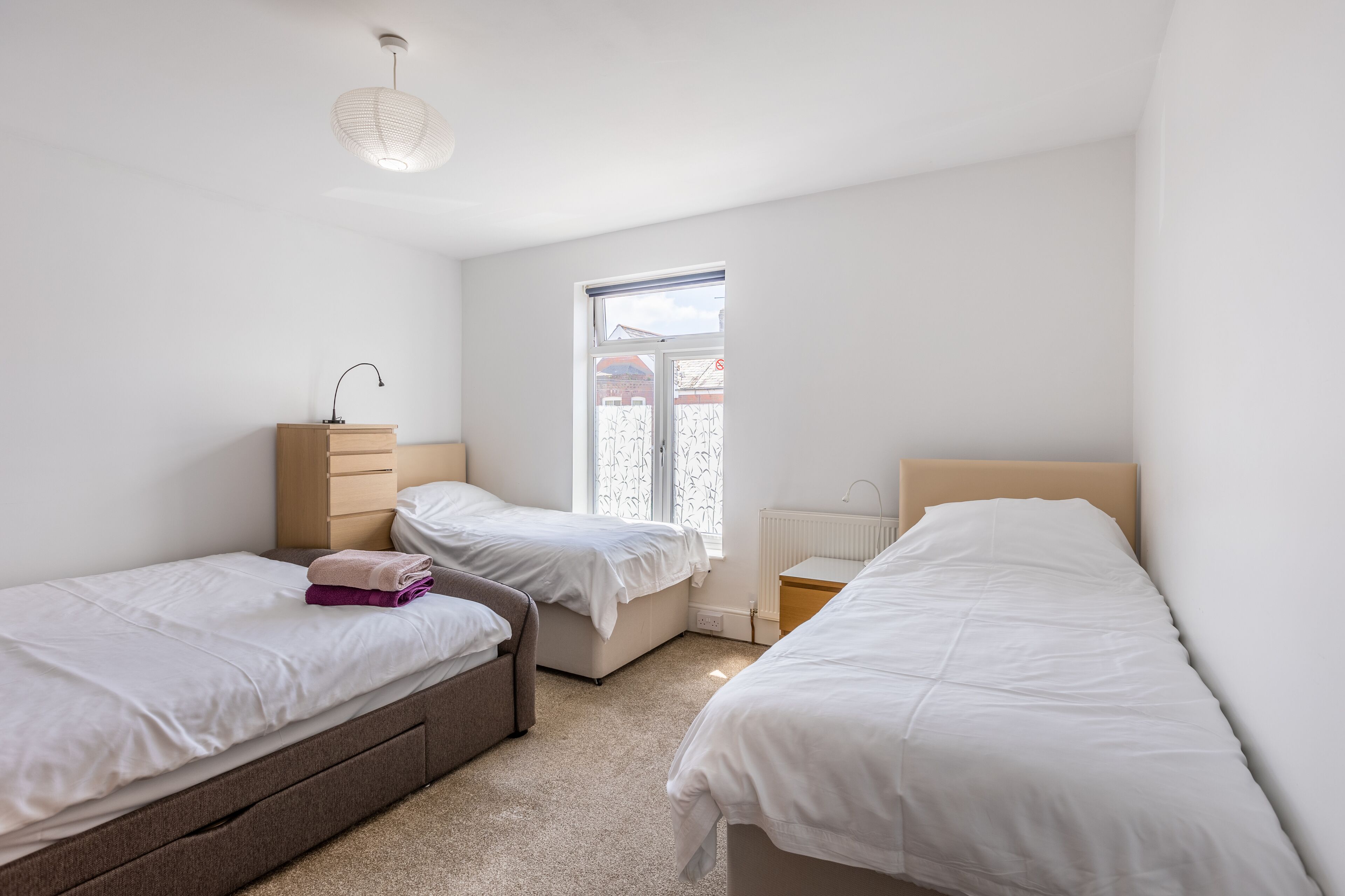 3 bedrooms, iron/ironing board, WiFi, bed sheets