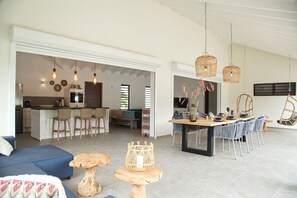 Dining - *UNIQUE*: Luxury, tropical villa within walking distance of Jan Thiel Beach (6p) (Jan Thiel)