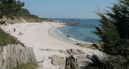 Charmant penty, gite classé 3*, jardin arboré clos