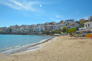 Beach nearby, beach towels - Just the two of us!  A studio with unique sea view (Ag. Nikolaos)