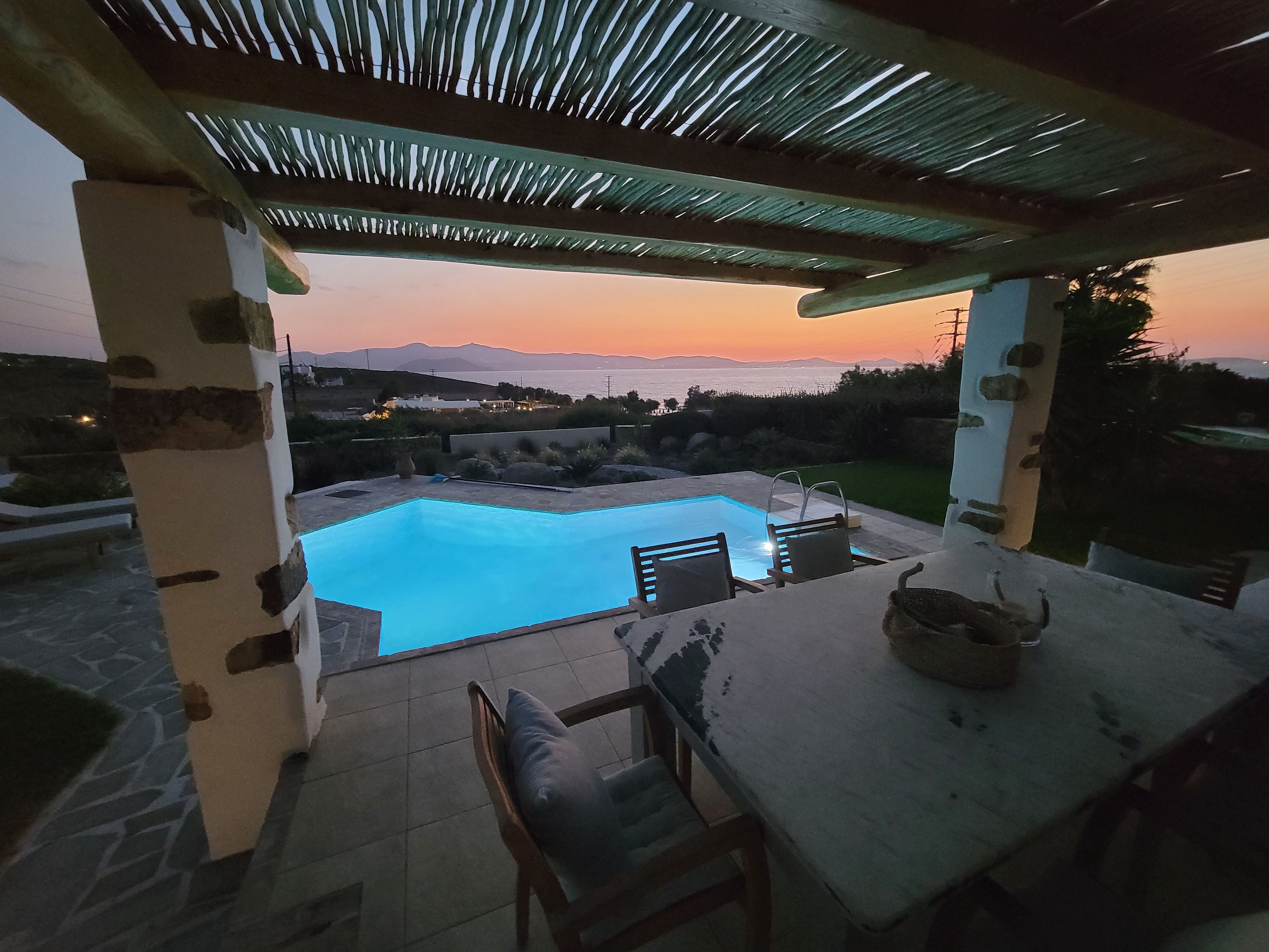 プール