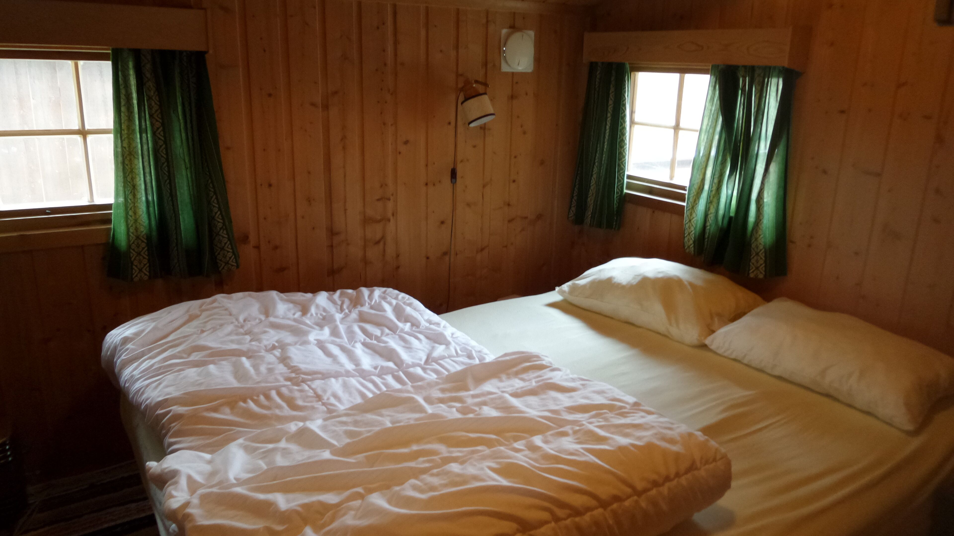 3 bedrooms, travel crib, free WiFi
