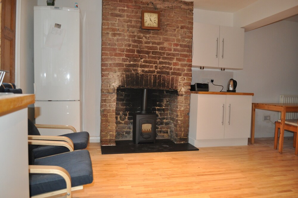 3 bedroom Islington townhouse, Central London, Zone 1 - free Wi-Fi
